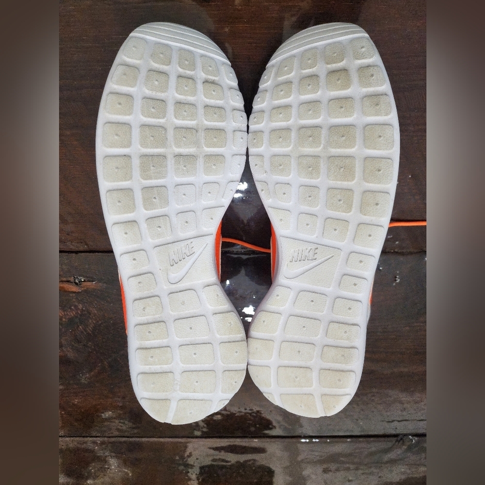 👸👟 Nike Women's 11.5 Roshe One 833928-800 - Picture 13 of 13